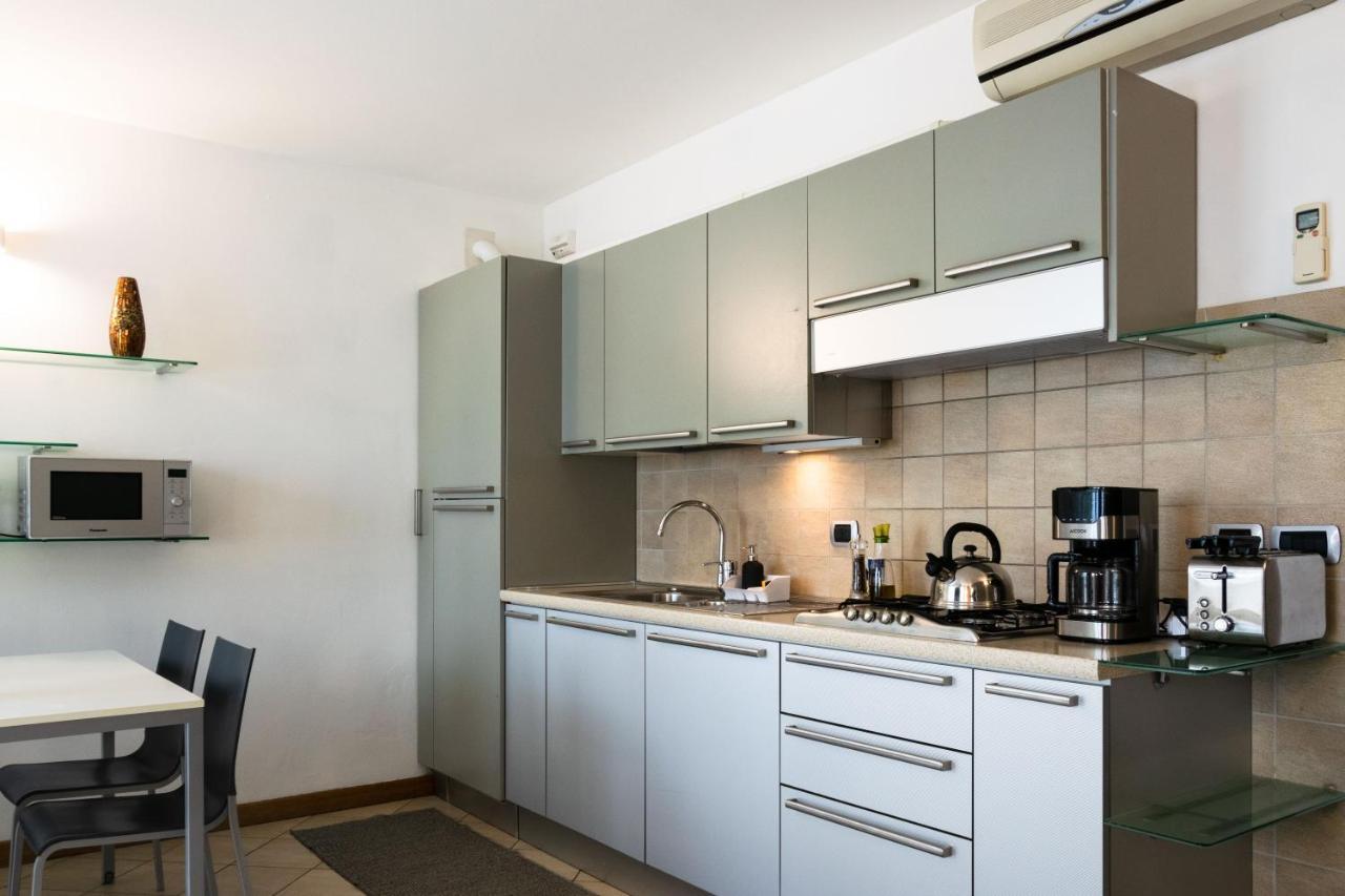 Riva Central Apartment - Free Parking Exterior photo